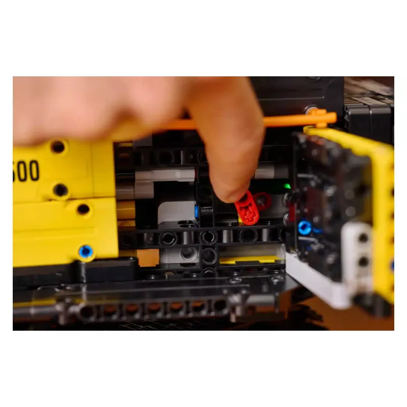 Konstruktor LEGO Technic Volvo EC500 Hybrid Excavator (42215)