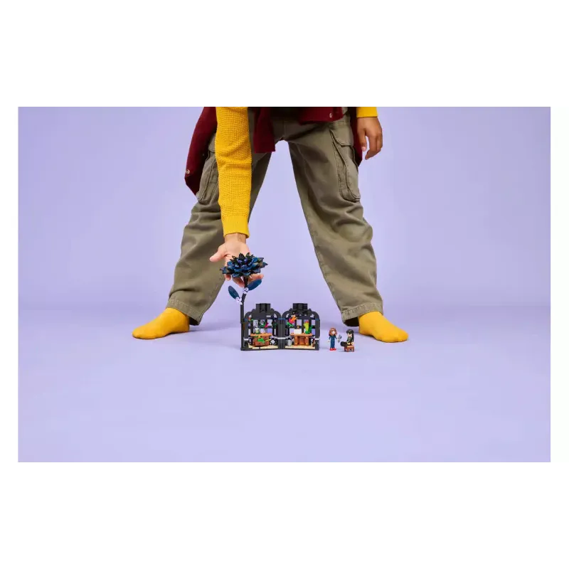 Конструктор LEGO Wednesday Black Dahlia Flower (76784)